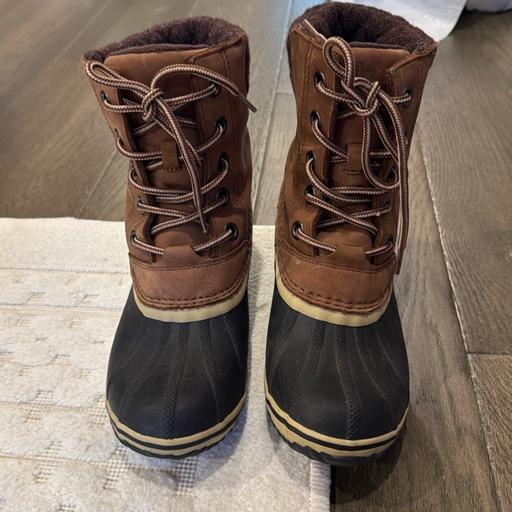 Sorel Waterproof Duck Boots with Heels - Size 9